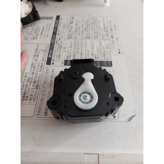 CỤC XẢ 2 DÂY ĐIỆN 100V CHO MÁY GIẶT PANASONIC